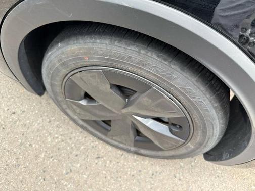 2023 Toyota Prius LE