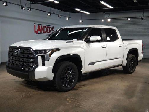 2025 Toyota Tundra Hybrid Platinum