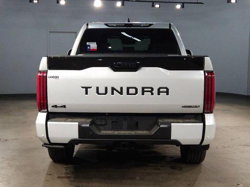 2025 Toyota Tundra Hybrid Platinum