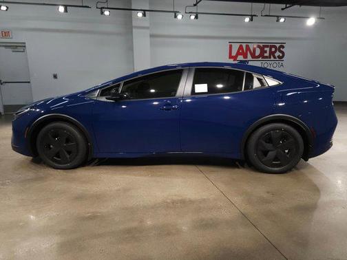 2025 Toyota Prius LE