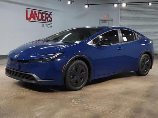 2025 Toyota Prius LE