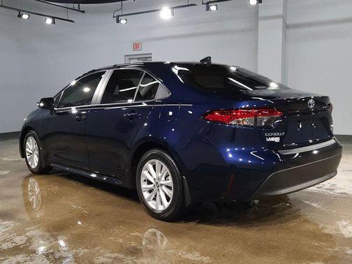 2025 Toyota Corolla Hybrid XLE