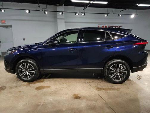 2021 Toyota Venza LE