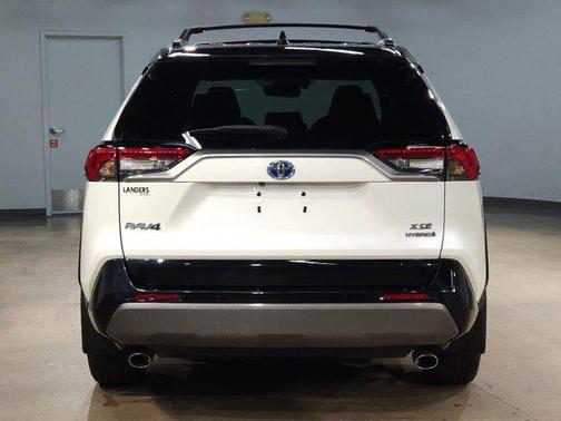 2021 Toyota RAV4 Hybrid SE