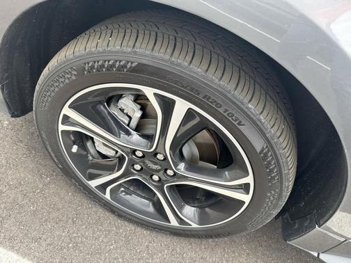 Carbonized Gray Metallic 2023 Ford Edge ST