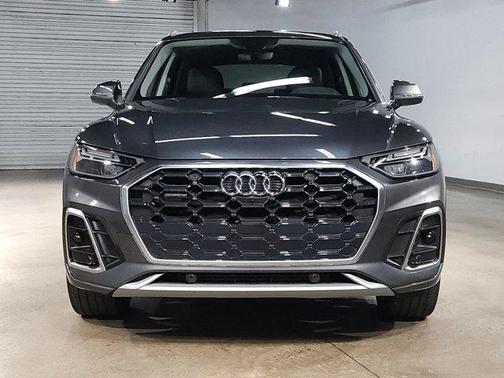 Chronos Gray Metallic 2023 Audi Q5 45 S line Premium Plus