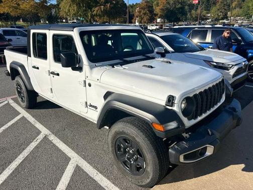 2024 Jeep Gladiator Sport
