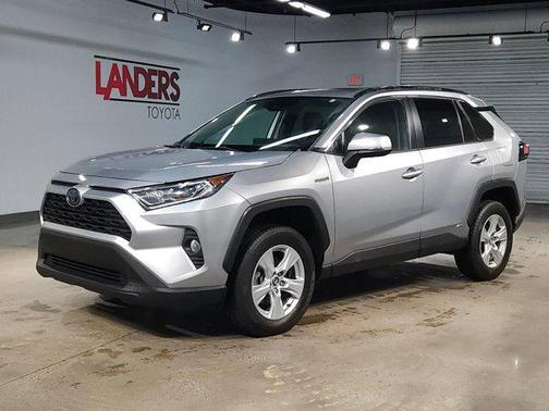 2020 Toyota RAV4 Hybrid XLE