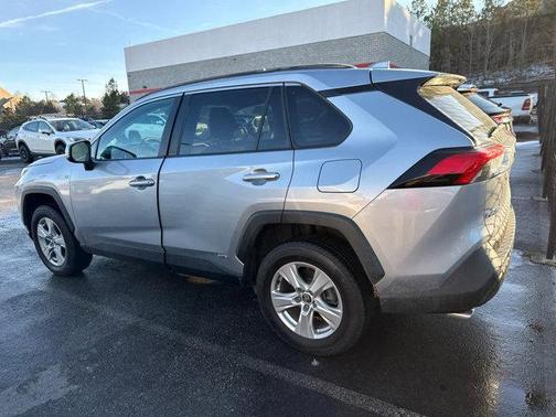 2020 Toyota RAV4 Hybrid XLE