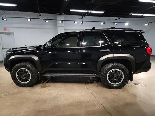2025 Toyota 4Runner TRD Off Road
