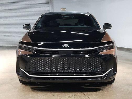 2025 Toyota Crown Platinum