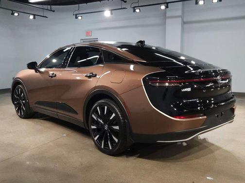 2025 Toyota Crown Platinum