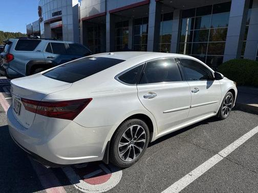 2016 Toyota Avalon XLE Plus