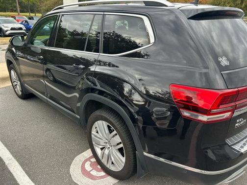 2018 Volkswagen Atlas 3.6L SEL Premium