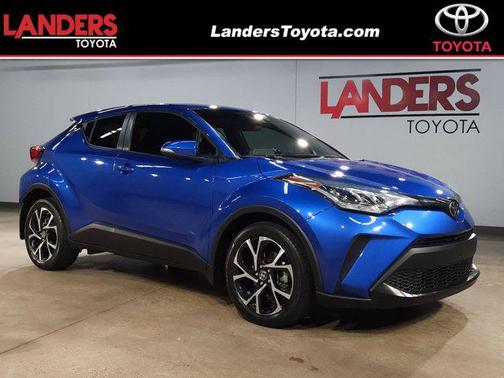 2022 Toyota C-HR XLE