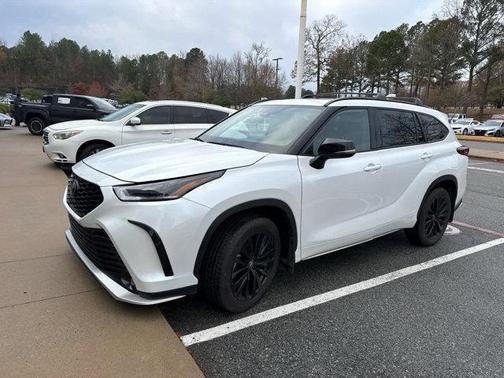 2025 Toyota Highlander XSE