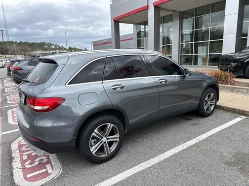 2017 Mercedes-Benz GLC 300 Base