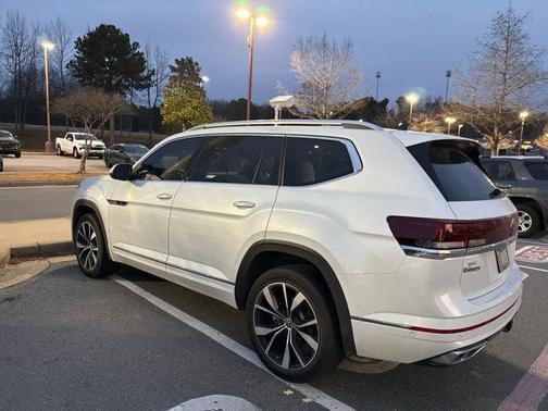 2024 Volkswagen Atlas 2.0T SEL Premium R-Line 4MOTION