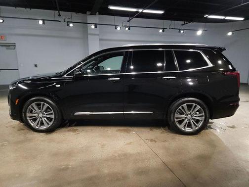 2025 Cadillac XT6 Premium Luxury FWD