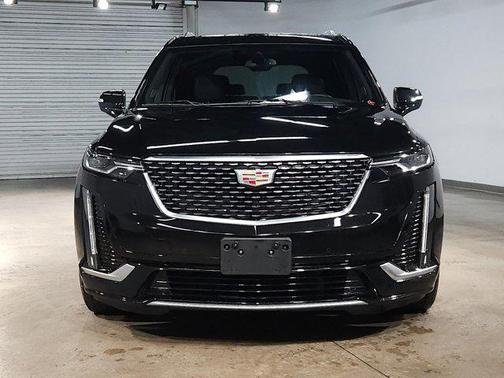 2025 Cadillac XT6 Premium Luxury FWD