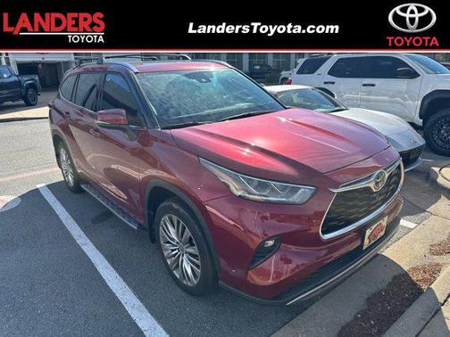 2022 Toyota Highlander Platinum
