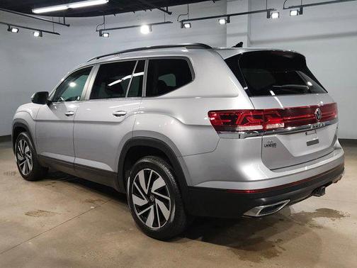 2024 Volkswagen Atlas 2.0T SE w/Technology 4MOTION