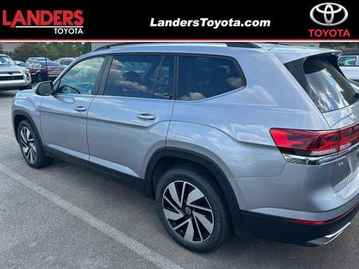 2024 Volkswagen Atlas 2.0T SE w/Technology 4MOTION