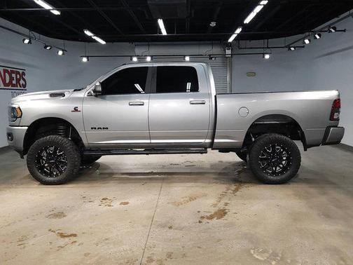 2022 RAM 2500 Big Horn Crew Cab 4x4 6'4' Box