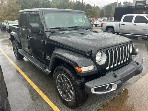 2022 Jeep Gladiator Overland