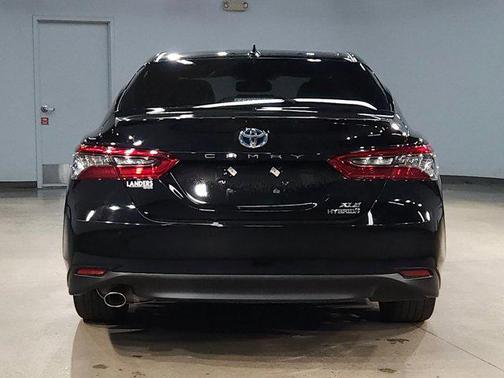 2024 Toyota Camry Hybrid XLE