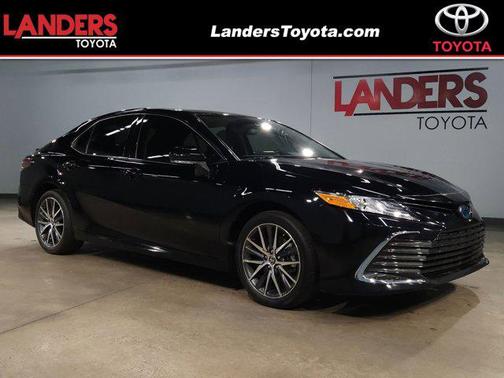 2024 Toyota Camry Hybrid XLE