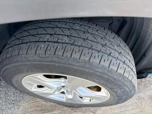 2019 Toyota RAV4 Hybrid XLE