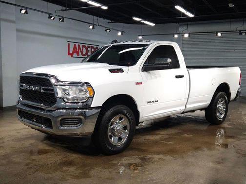 2022 RAM 2500 Tradesman Regular Cab 4x2 8' Box