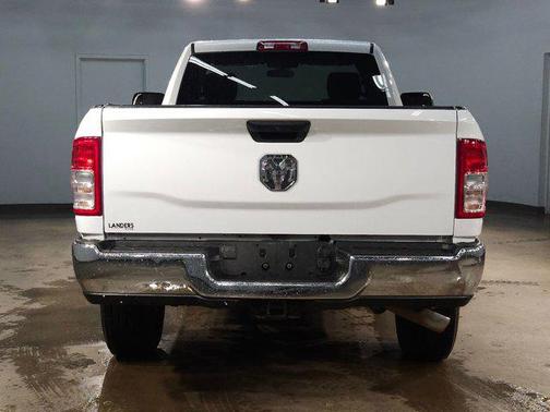 2022 RAM 2500 Tradesman Regular Cab 4x2 8' Box