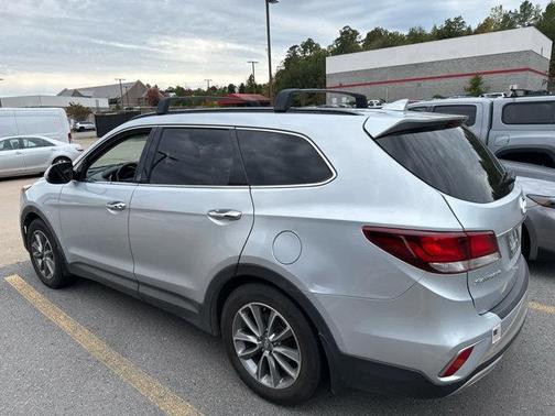 2018 Hyundai SANTA FE SE