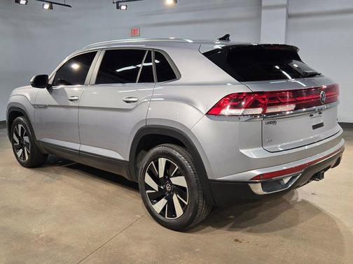 2024 Volkswagen Atlas Cross Sport 2.0T SE w/Technology 4MOTION