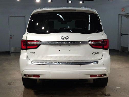 2018 INFINITI QX80 Base