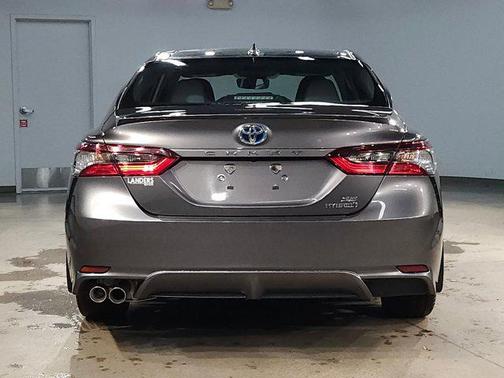 2024 Toyota Camry Hybrid SE