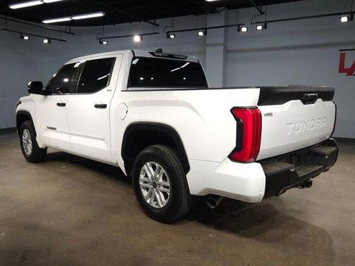 Ice Cap 2023 Toyota Tundra SR5