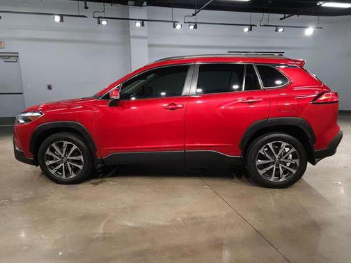 2022 Toyota Corolla Cross XLE