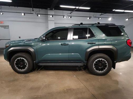 2025 Toyota 4Runner TRD Off Road