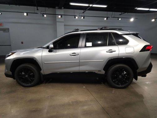 2025 Toyota RAV4 Hybrid SE