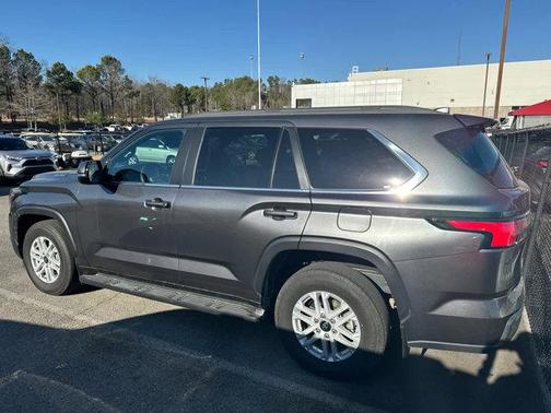 2025 Toyota Sequoia SR5