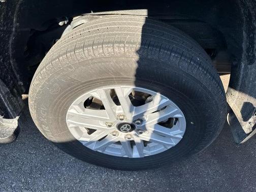 2025 Toyota Sequoia SR5