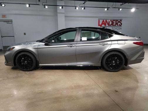 Heavy Metal w/Midnight Black Metallic Roof 2026 Toyota Camry XSE