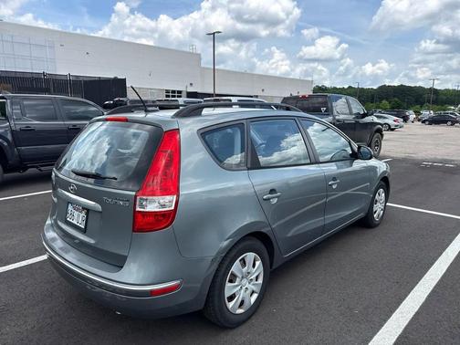 Carbon Gray Mist 2010 Hyundai Elantra Touring GLS