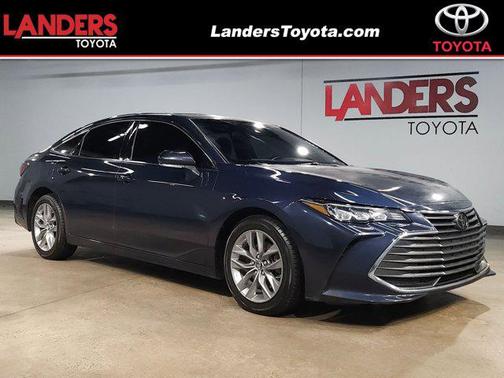 2019 Toyota Avalon XLE