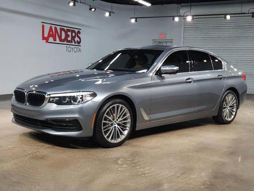 2020 BMW 530 i