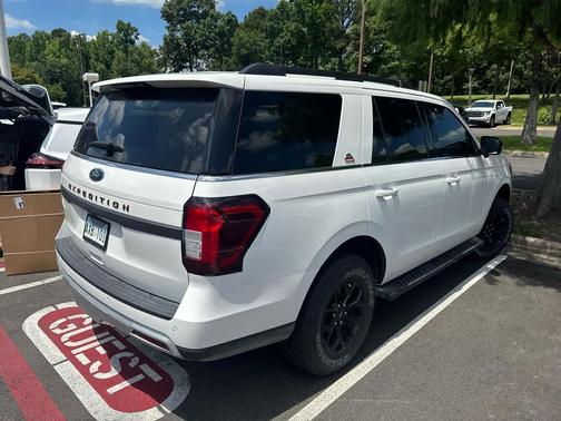 Star White Metallic Tri-Coat 2024 Ford Expedition Timberline