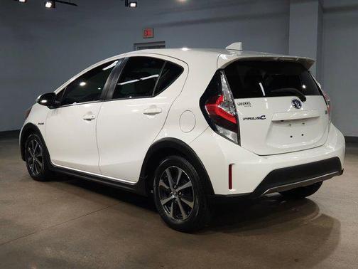 2018 Toyota Prius c Four